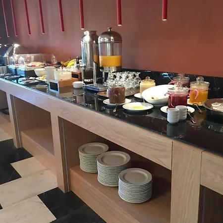 Hotel Aenos 4*