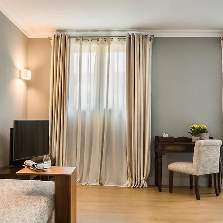 Hotel Aenos