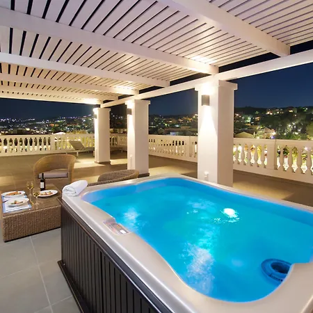 Hotel Aenos 4*