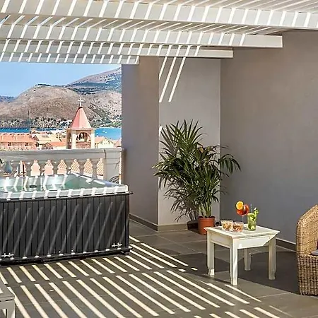 Aenos 4* Argostoli (Kefalonia)